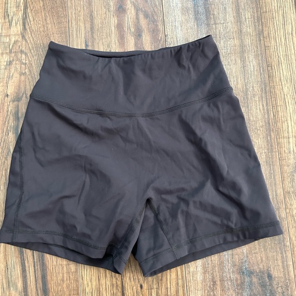 Alphalete Pulse Surge Short - Picture 2 of 2